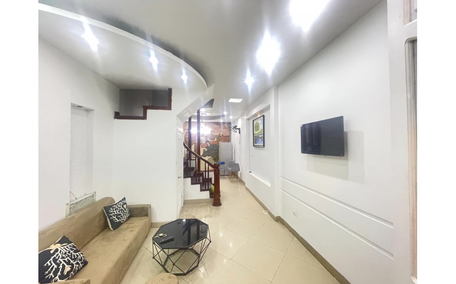 Cho thuê nhà ngõ ba gác Thái Hà - Đống Đa - 40m - 5 tầng - 5 ngủ  - 20 triệu, KD, Spa, VP, KDOL, Ở nhóm hoặc hộ GĐ